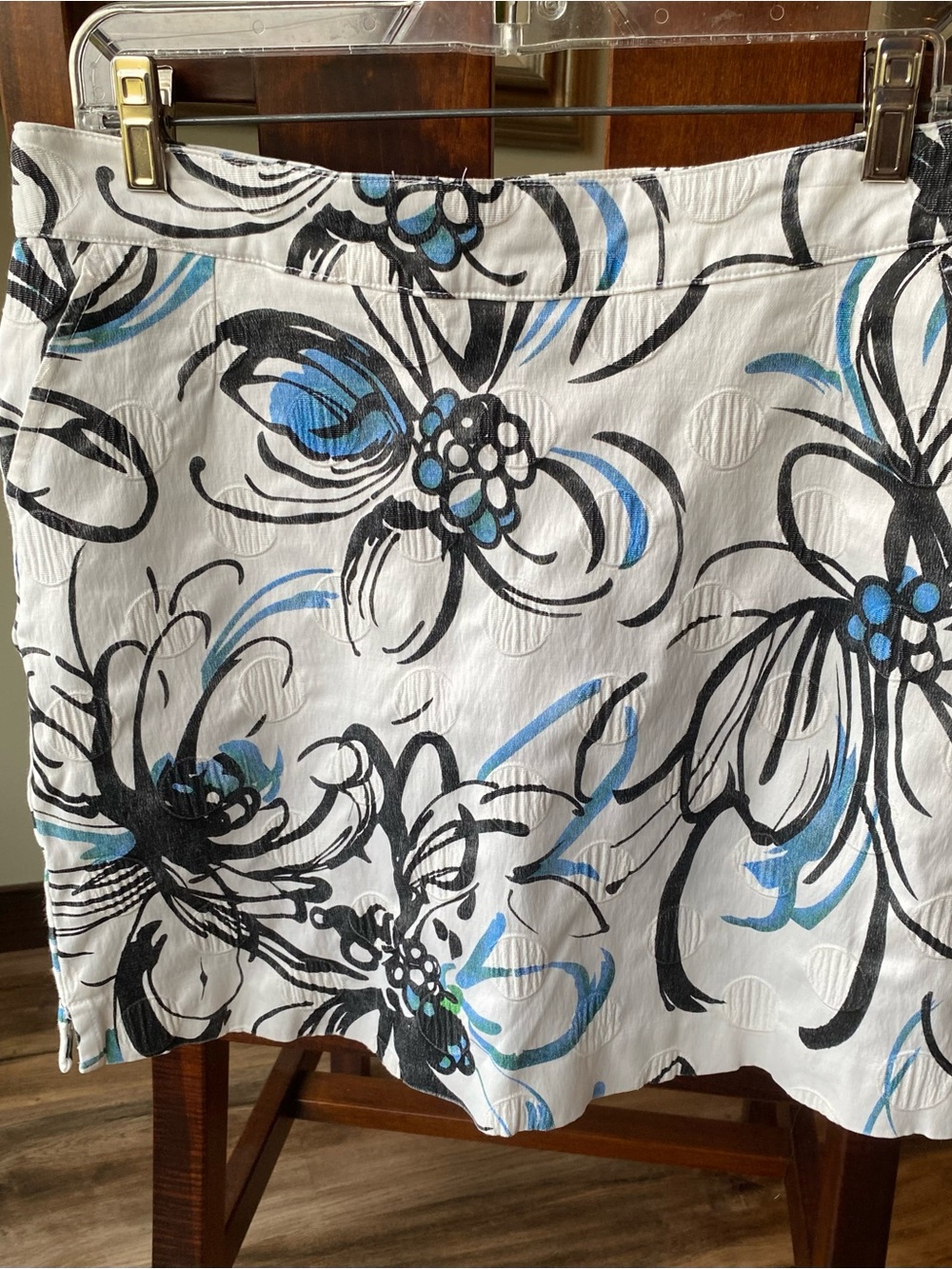 Bugatchi White Mini Skort with Black & Blue Floral Print